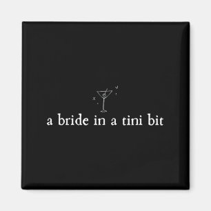 Aimant Une mariée dans une toute petite mariée au martini
