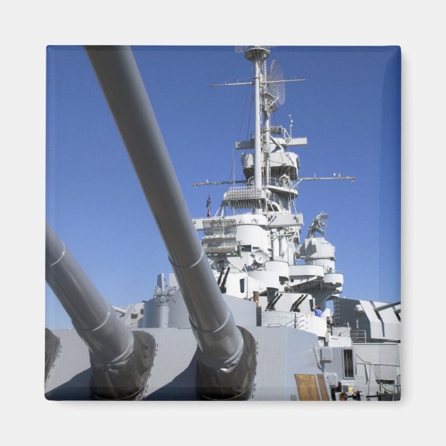 Aimant USS Alabama Battleship au Battleship Memorial (Devant)