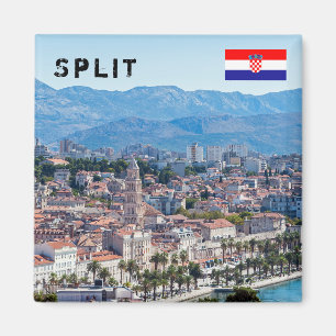 Aimant Vue aérienne de la ville divisée en front de mer,