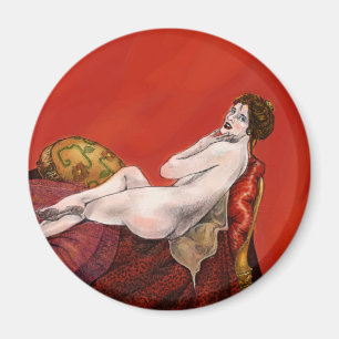 Aimant Woman on Red Sofa
