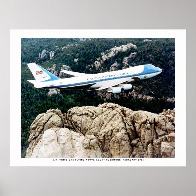 Air Force One Flying Over Mount Rushmore Poster (Vorne)