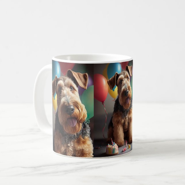 Airedale Hund mit Kuchen und Ballons Kaffeetasse (Vorderseite Links)