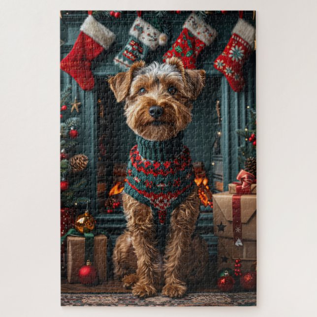 Airedale Hund mit Weihnachtsgeschenken Feuerplatz (Vertikal)
