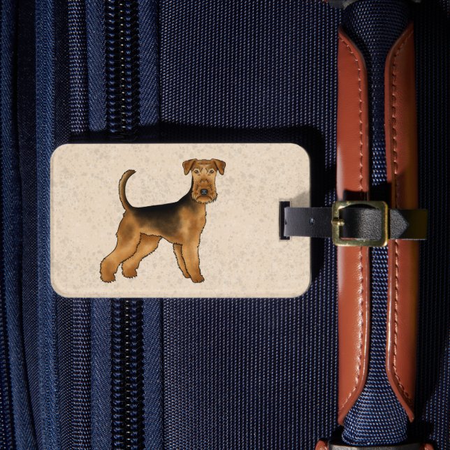Airedale Terrier Cartoon Hund mit benutzerdefinier Gepäckanhänger (Vorderseite Insitu 4)