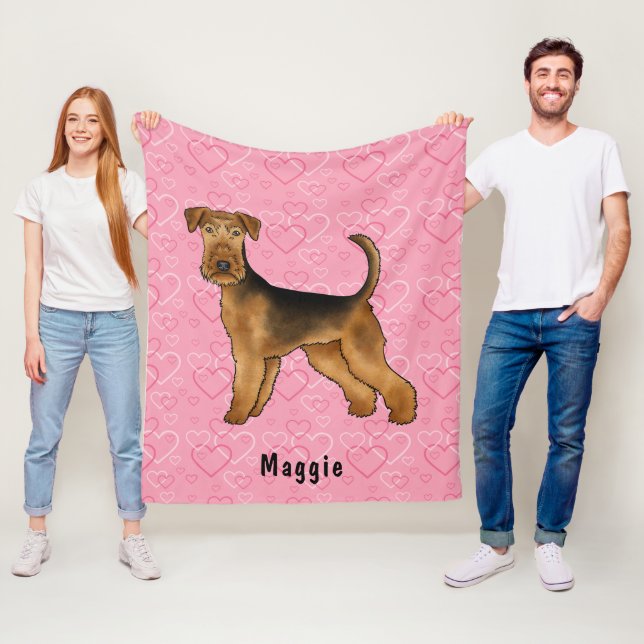 Airedale Terrier Hund mit rosa Herzen und Name Fleecedecke (Beispiel)