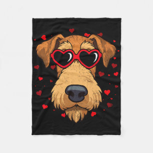 Airedale Terrier Valentinsherz Süße Hunde Liebhabe Fleecedecke