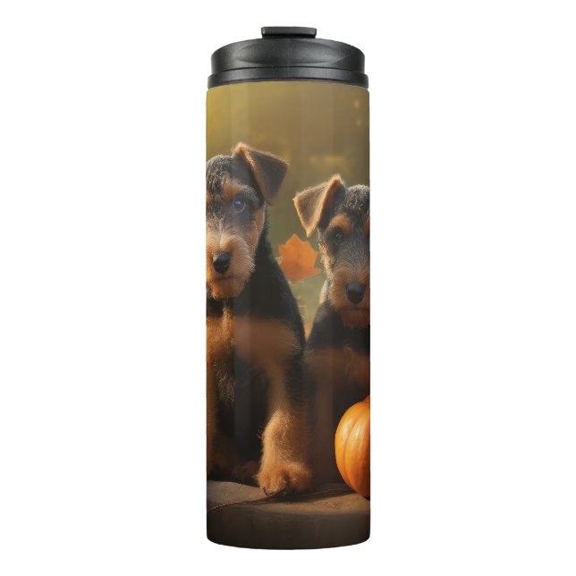 Airedale Welpe Herbst Kürbis Thermosbecher (Vorderseite)