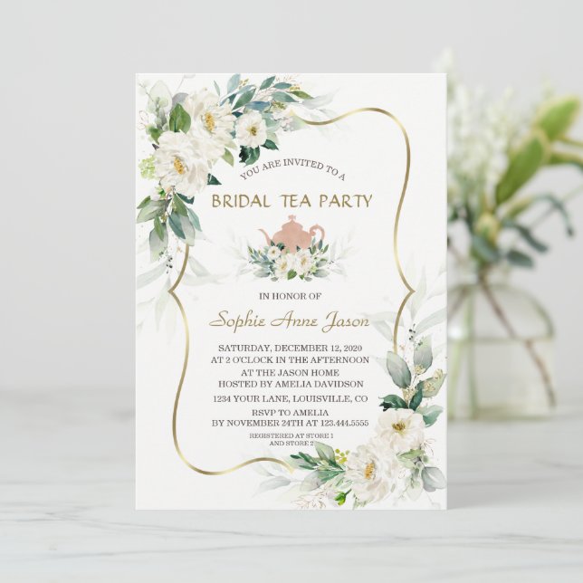 Airy Greenery White Blume Gold Brautparty Einladung (Stehend Vorderseite)