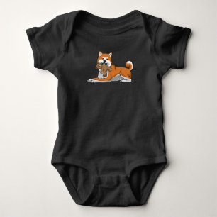 Akita Inu Hund mit ausgestopften Tieren und Herz Baby Strampler