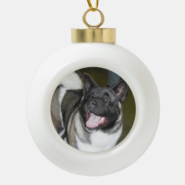 Akita-Weihnachtsverzierung Keramik Kugel-Ornament (Vorderseite)