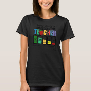 Akkulaufzeit eines Kindergartenlehrers T-Shirt