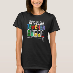 Akkulaufzeit eines Lehrers der fünften Klasse T-Shirt