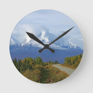 Alaska Berge Bäume Naturwald Destination Saison Runde Wanduhr