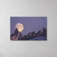 Alaska, Chugatgebirge Vollmond erhebt sich
