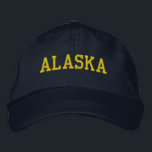 ALASKA Yellow Gold auf Navy Blue Bestickte Baseballkappe<br><div class="desc">ALASKA Yellow Gold bestickt auf Navy Blue Baumwollhut. Das ist ein wunderbares Geschenk für alle, die Alaska phantastisch Lieben! Wenn Sie Ihren persönlichen Text bevorzugen, wählen Sie einfach den Knopf "Diese Vorlage personalisieren", um Ihre Auswahl an benutzerdefiniertem Text einzugeben. Die Stickerei kann auch an andere Farbeinstellungen angepasst werden, indem Sie...</div>