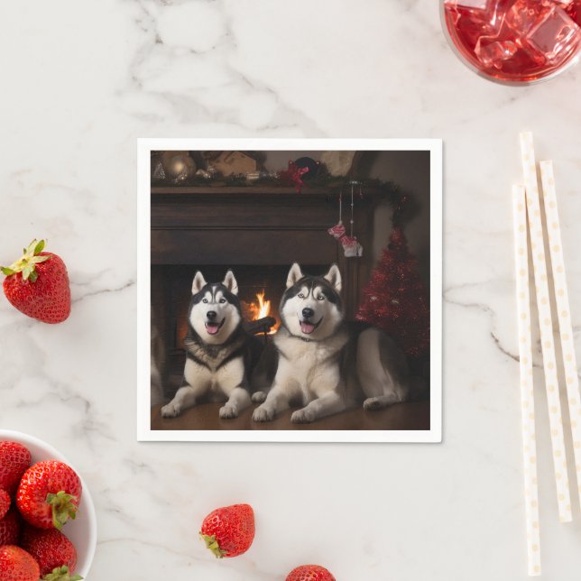Alaskan Malamute am Feuerplatz Weihnachten Serviette (Beispiel)