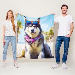 Alaskan Malamute on Beach, Sommergeschenk Fleecedecke