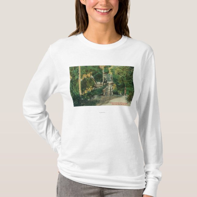 Alaun-Felsen-Park-Picknick-Boden-Vista-Ansicht T-Shirt (Vorderseite)