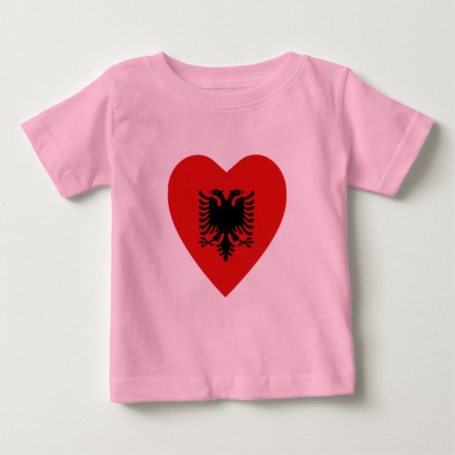 Albanie T-shirt Coeur Drapeau (Devant)