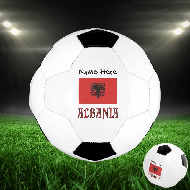 Albanien und albanische Flagge mit Ihrem Namen Fußball (Von Creator hochgeladen)