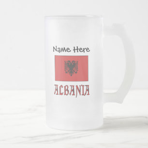 Albanien und albanische Flagge mit Ihrem Namen Mattglas Bierglas