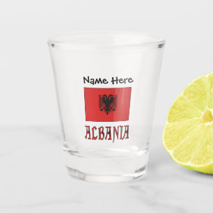 Albanien und albanische Flagge mit Ihrem Namen Sho Schnapsglas