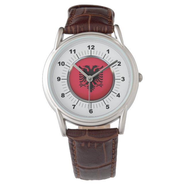 Albanienflagge Classic Brown Leather Watch Armbanduhr (Vorderseite)