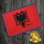 Albanische Flagge & Albanienmode, Urlaub/Sport Trifold Geldbörse<br><div class="desc">WALLETS: Albanien & Albanien Flag Mode - Liebe mein Land,  Reisen,  Urlaubsgeschenke,  Nationalpatrioten / Sportfans</div>
