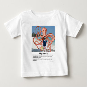 Alberne Geschichten: menschlich fressender Octopus Baby T-shirt