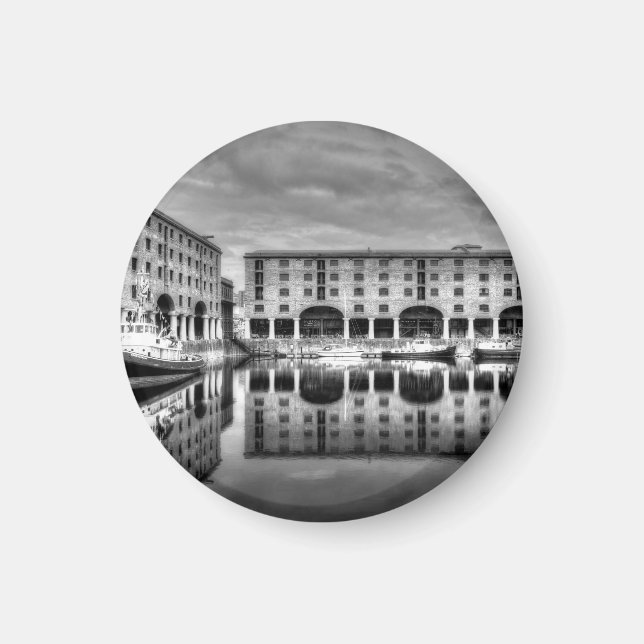 Albert Dock Liverpool Reflections Magnet (Vorne)