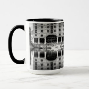 Albert Dock Liverpool Tasse