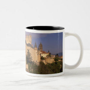 Alcazar und Kathedrale, Segovia, Kastilien und Leó Zweifarbige Tasse