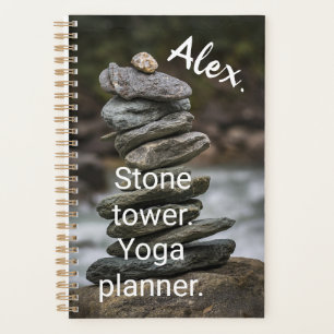 Alex. Tour de pierre. Personnaliser le yoga