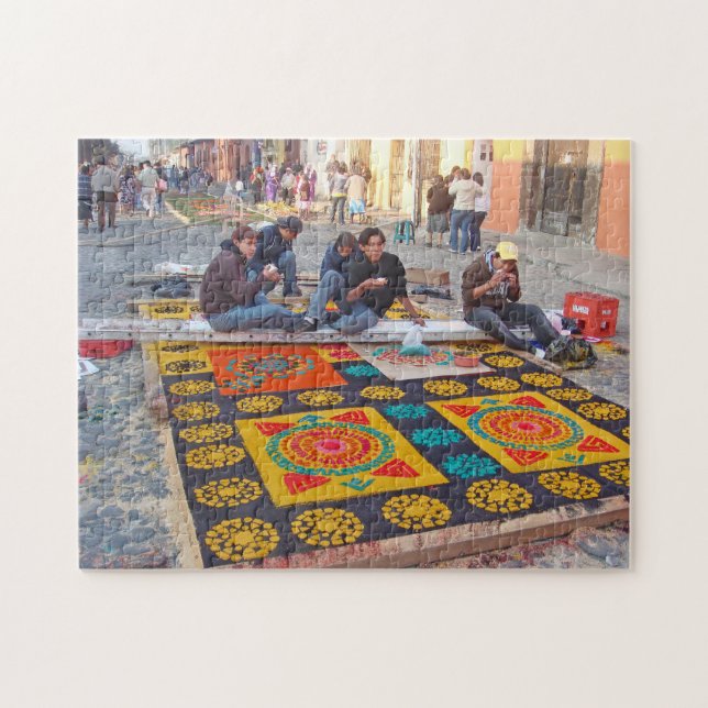 Alfombra Vorbereitung für Semana Sankt in Antigua (Horizontal)