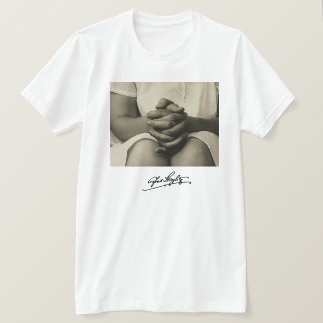 Alfred Stieglitz: Georgia O'Keeffe-Hands T-Shirt (Design vorne)