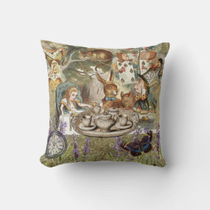 Alice Adventures in Wonderland Mad Party Kissen