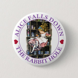 ALICE FALLT DAS RABBIT-LOLE AB BUTTON