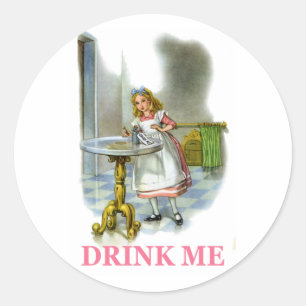 Alice hat einen Schlüssel von einer Flasche gefund Runder Aufkleber