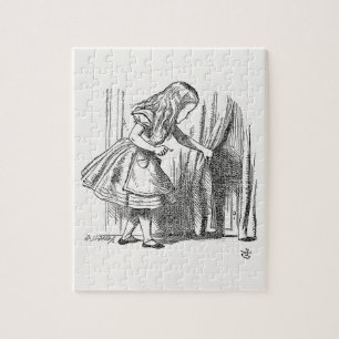 Alice im Wunderland - Alice sucht nach der Tür