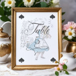 Alice im Wunderland Alice-Zeichen spielen Karten<br><div class="desc">Wunderschön konzipierte Schilder für die Tischnummer der Vintagen Alice im Wunderland. Ideal für eine Veranstaltung zum Thema Alice im Wunderland. Wir haben die ikonische Alice im Wunderland Vintag Alice-Zeichentrickdarstellung sorgfältig restauriert, indem wir sie von Hand skizziert und mit wunderschönen Aquarelluntertönen zum Leben erweckt haben. Die Tischnummer ist wie eine Spielkarte...</div>