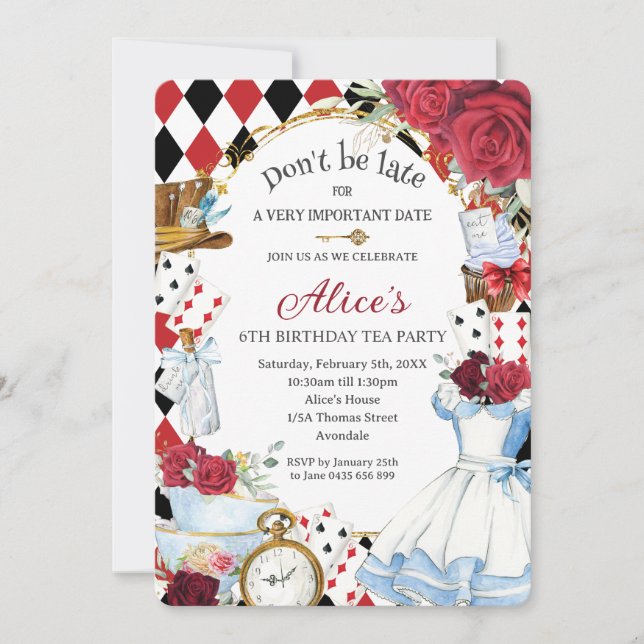 Alice im Wunderland Red Floral Birthday Tee Party Einladung (Vorderseite)