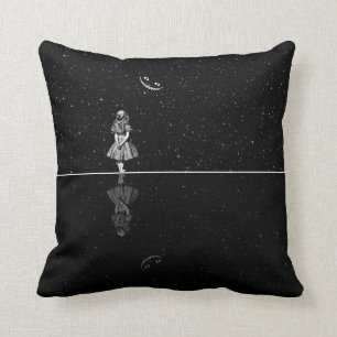 Alice im Wunderland-Starry Nacht in Schwarzem u. Kissen