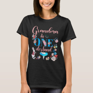 Alice in Onederland Familiengroßmutter des Geburts T-Shirt