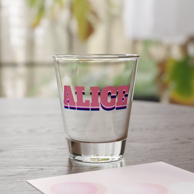 Alice Nom Verre de tir (Know an Alice? Here's the shot glass just for them)