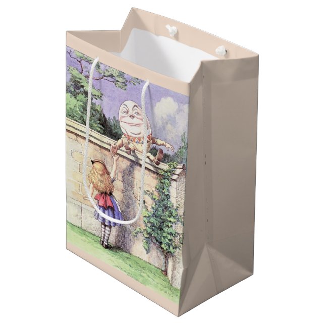 Alice trifft Humpty Dumpty Mittlere Geschenktüte (Vorderseite Schrägansicht)