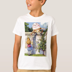 Alice und Humpty Dumpty im Märchenland T-Shirt