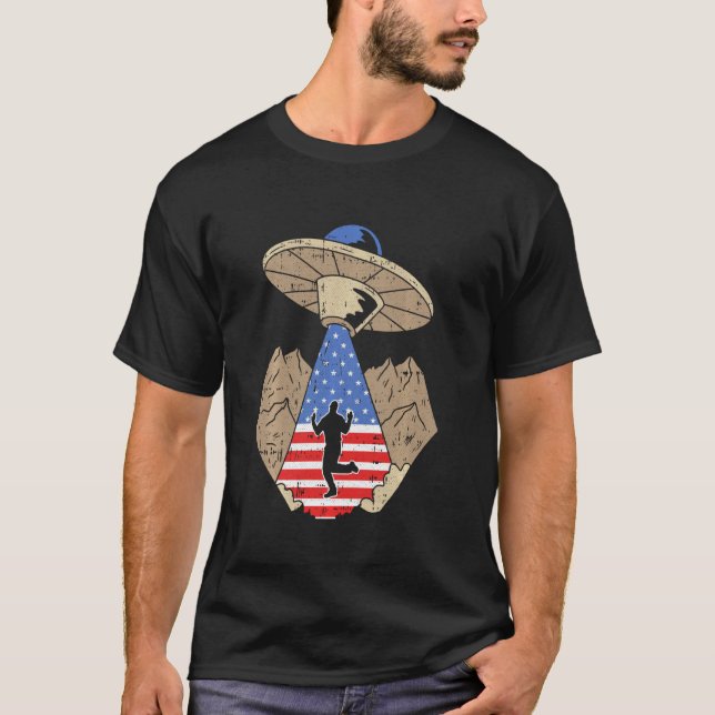 Alien Abduction 4. Juli Ufo American Flag Party T-Shirt (Vorderseite)