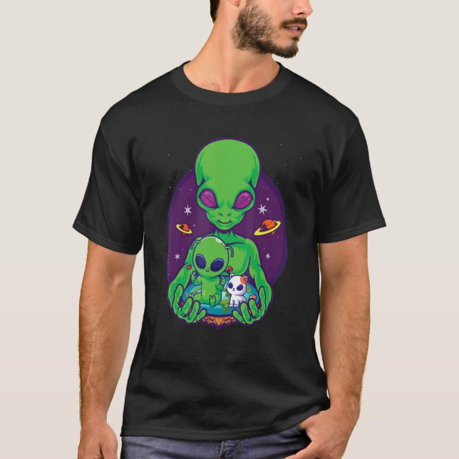 Alien And Cat Sci Fi And Animal T-Shirt (Vorderseite)