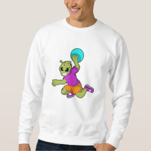Alien beim Handballspieler mit Handball Sweatshirt