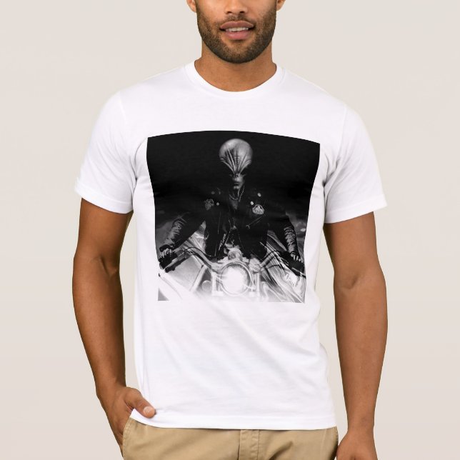Alien Biker (Schwarzweiß) T-Shirt (Vorderseite)